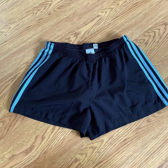 Adidas running shorts - Picture 2 of 3